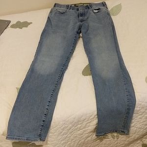 Lee Modern Extreme Motion Straight Leg Jeans